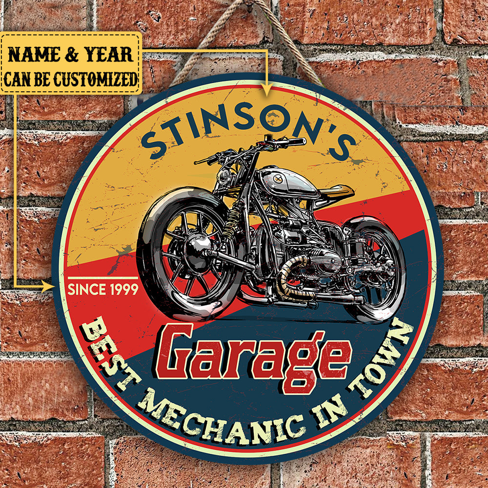 Personalized Garage Best Mechanic In Town Wood Round Sign